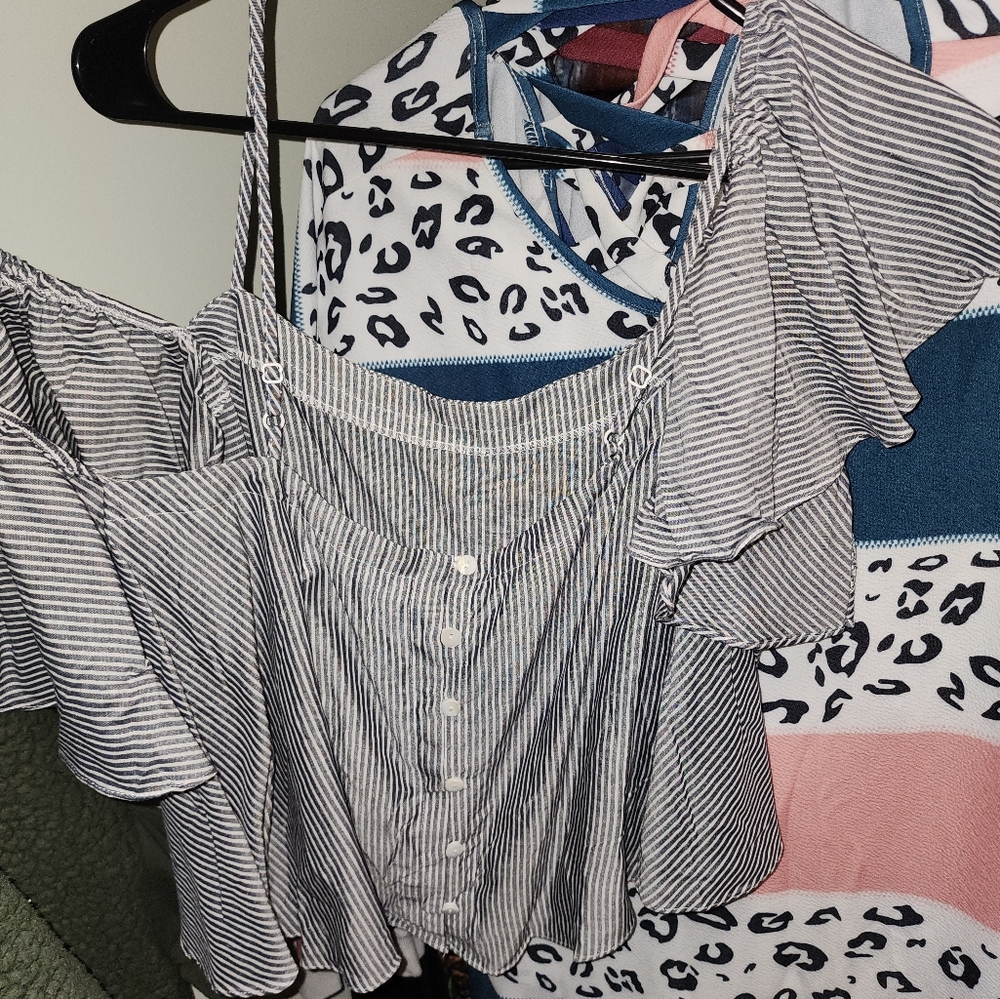 Off shoulder crop top